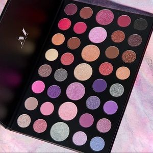 Morphe eyeshadow palette. Such A Gem